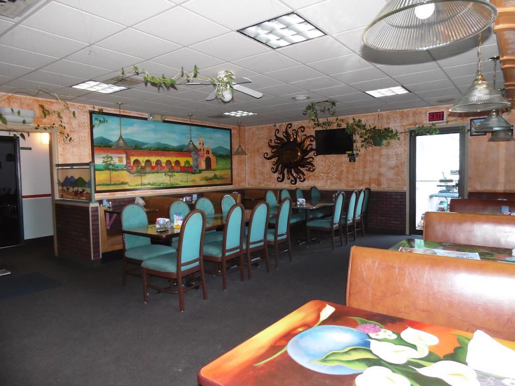 American Inn & Suites Boone Esterno foto