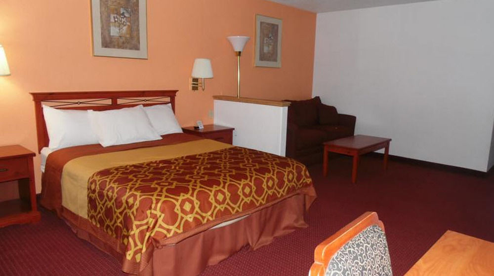 American Inn & Suites Boone Esterno foto